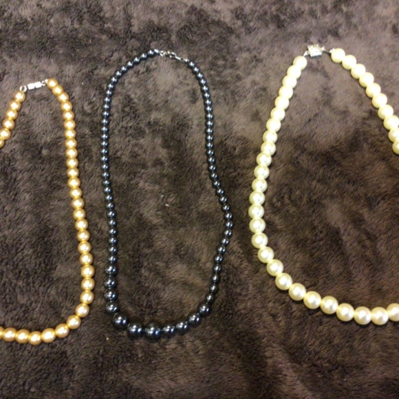 Necklaces - Picture 8 of 9